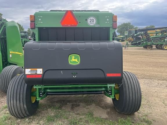 Image of John Deere 560M equipment image 2