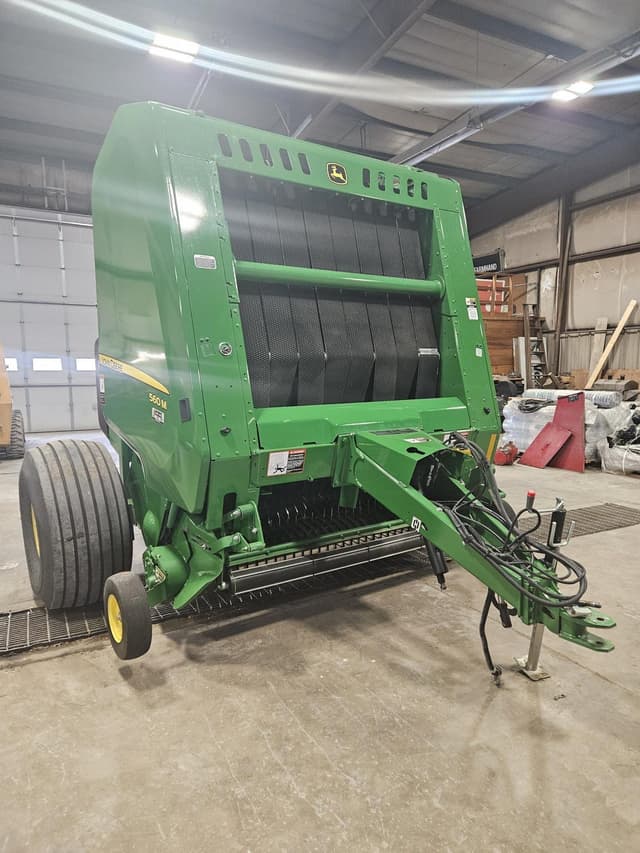 Image of John Deere 560M equipment image 1