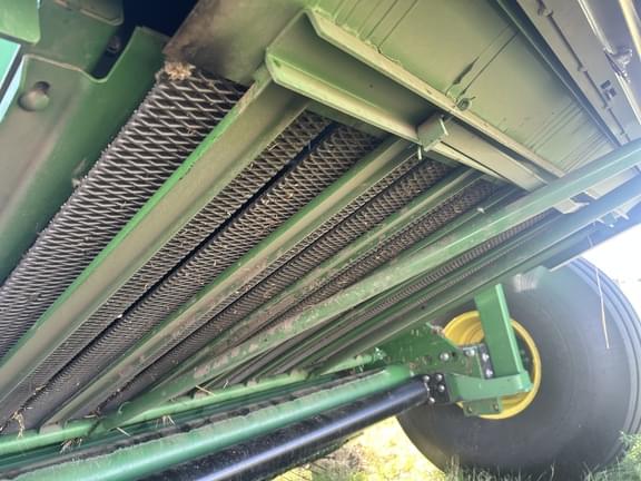 Image of John Deere 560M equipment image 2