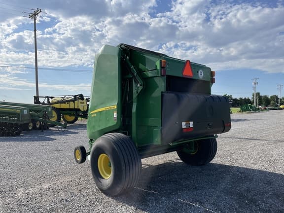 Image of John Deere 560M equipment image 2