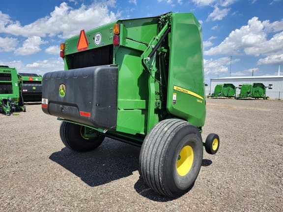 Image of John Deere 560M equipment image 4