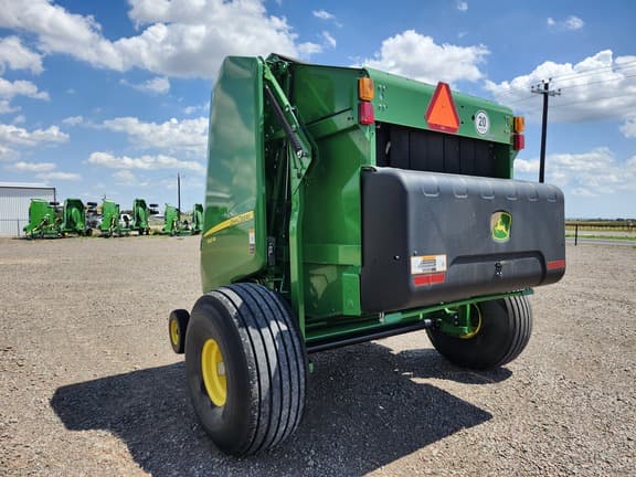 Image of John Deere 560M equipment image 2