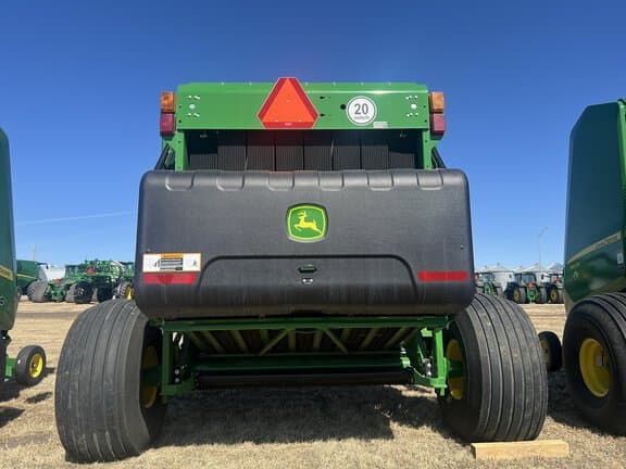 Image of John Deere 560M equipment image 3