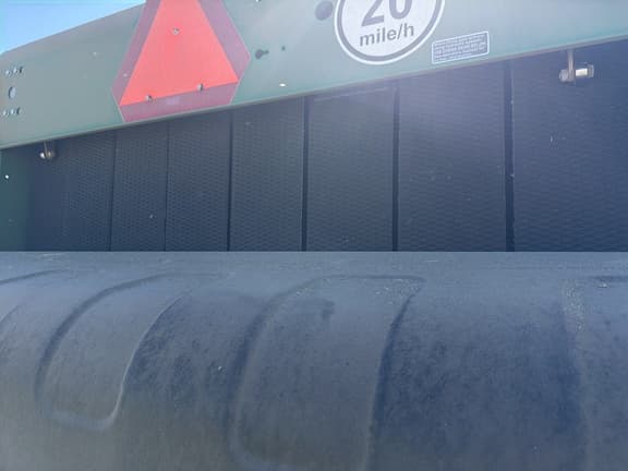 Image of John Deere 560M equipment image 4