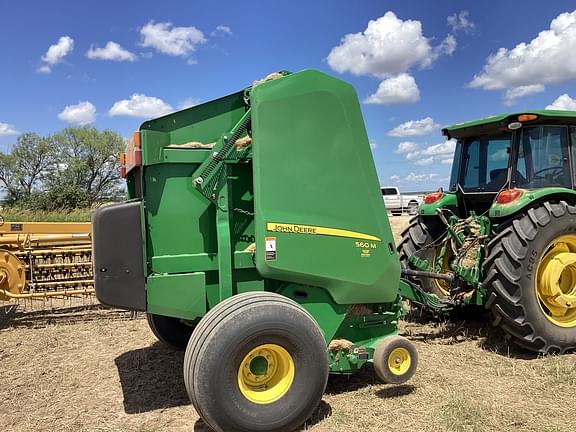 Image of John Deere 560M equipment image 3