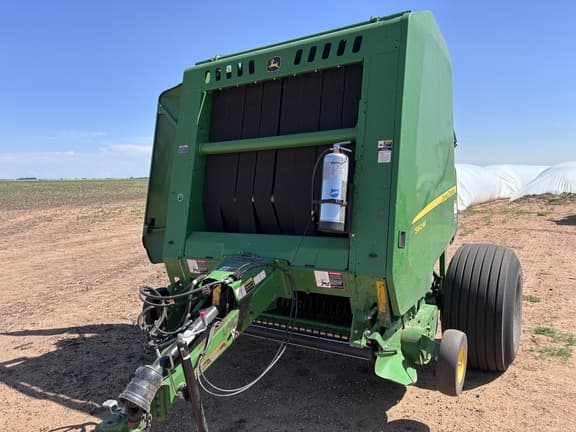 Image of John Deere 560M equipment image 1