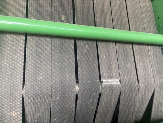 Image of John Deere 560M equipment image 3