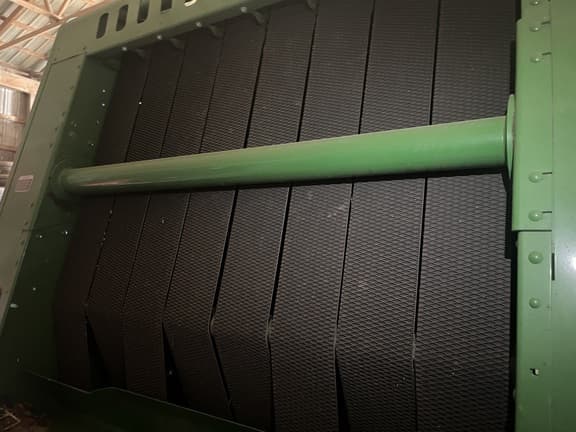 Image of John Deere 560M equipment image 4