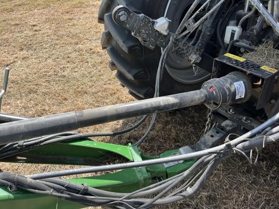 Image of John Deere 560M equipment image 4