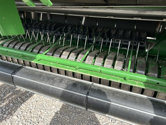 Image of John Deere 560M equipment image 4