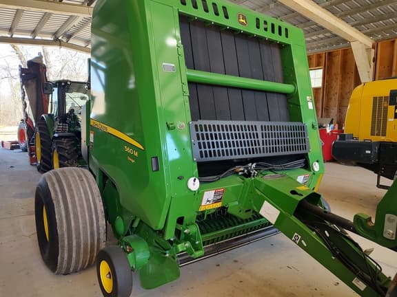 Image of John Deere 560M equipment image 2