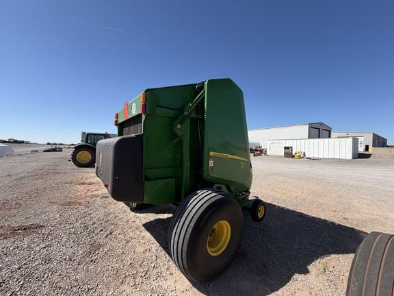 Image of John Deere 560M equipment image 4