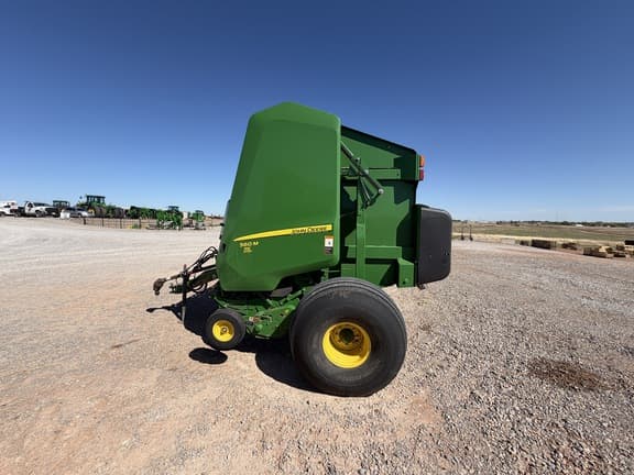 Image of John Deere 560M equipment image 1
