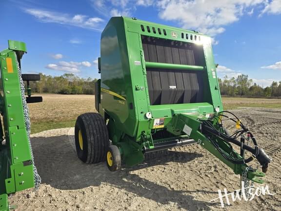 Image of John Deere 560R Primary image