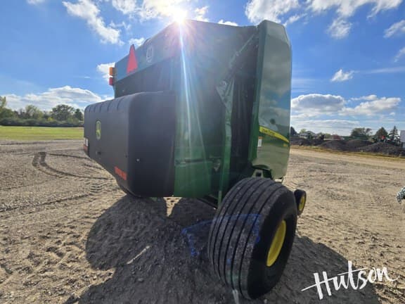 Image of John Deere 560R equipment image 4