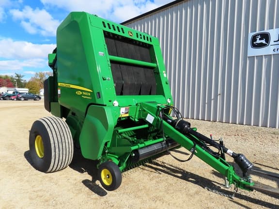Image of John Deere 560R equipment image 2