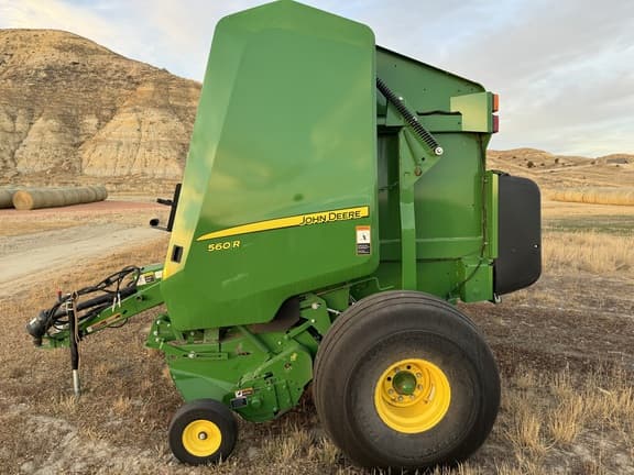 Image of John Deere 560R equipment image 1