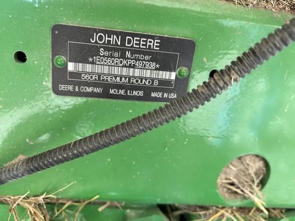 Image of John Deere 560R equipment image 1