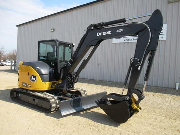 Image of John Deere 60P equipment image 2