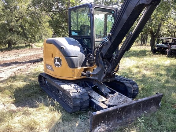 Image of John Deere 60G equipment image 3