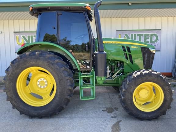 Image of John Deere 6105E equipment image 1