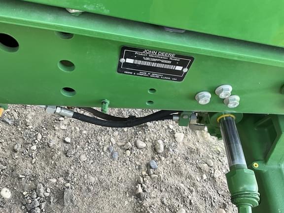 Image of John Deere 6110M equipment image 1