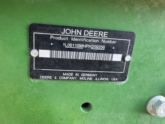 Image of John Deere 6110M equipment image 4