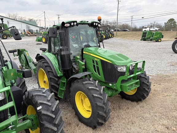 Image of John Deere 6110M equipment image 2