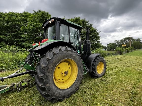 Image of John Deere 6110M equipment image 3