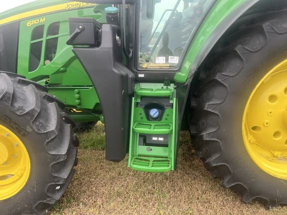 Image of John Deere 6110M equipment image 4