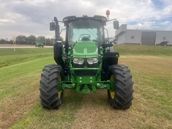 Image of John Deere 6110M equipment image 2