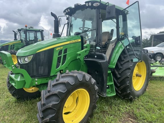 Image of John Deere 6110M equipment image 3