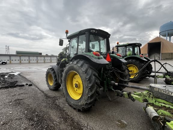 Image of John Deere 6110M equipment image 2