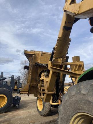 Image of John Deere 6120E equipment image 2