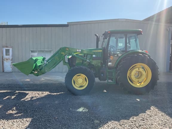 Image of John Deere 6120E equipment image 1