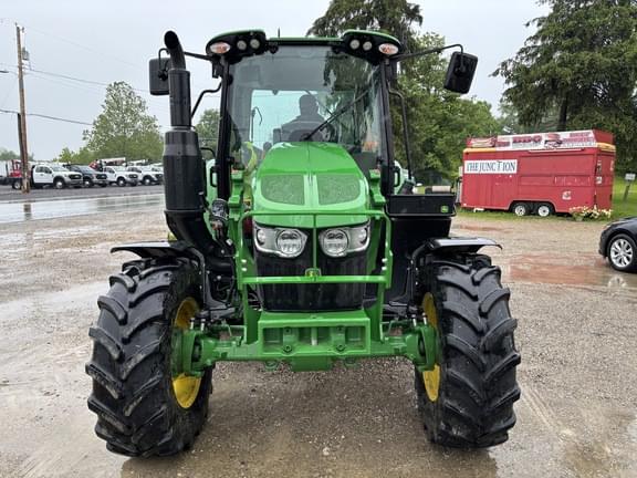 Image of John Deere 6120M equipment image 4