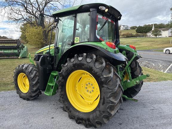 Image of John Deere 6120M equipment image 1