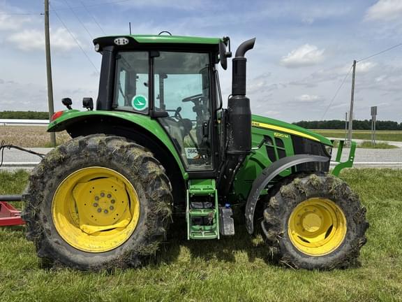 Image of John Deere 6120M equipment image 2