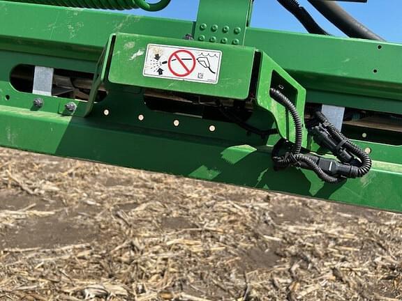 Image of John Deere 612R equipment image 3
