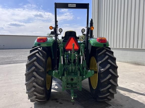 Image of John Deere 6130M equipment image 2