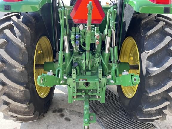 Image of John Deere 6130M equipment image 3