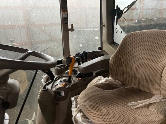 Image of John Deere 6130M equipment image 3
