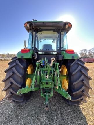 Image of John Deere 6135E equipment image 2