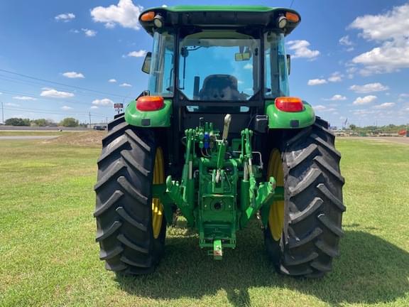 Image of John Deere 6135E equipment image 4