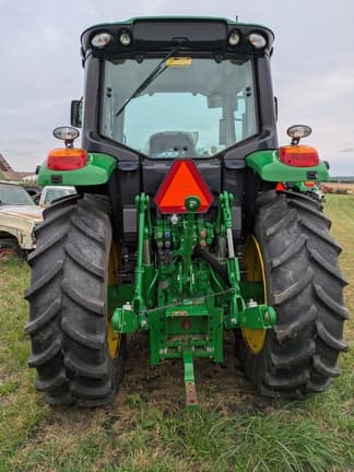 Image of John Deere 6140M equipment image 4
