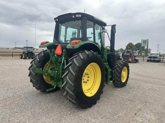 Image of John Deere 6145M equipment image 4
