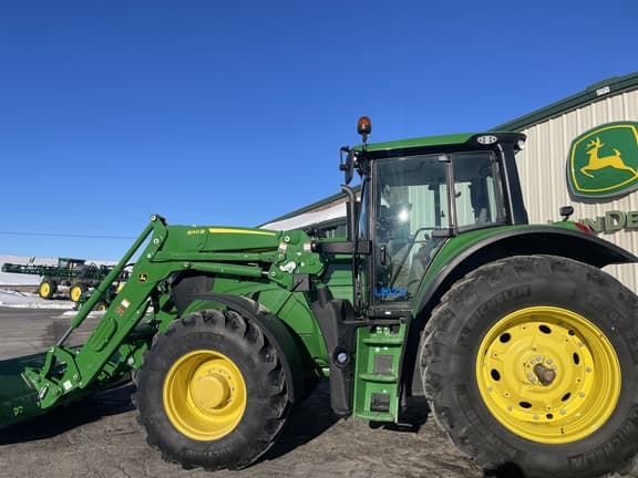 Image of John Deere 6155M equipment image 2