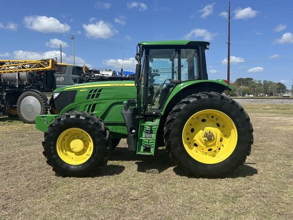 Image of John Deere 6155M equipment image 1