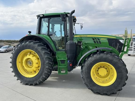 Image of John Deere 6155M equipment image 1
