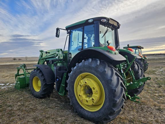 Image of John Deere 6155M equipment image 3